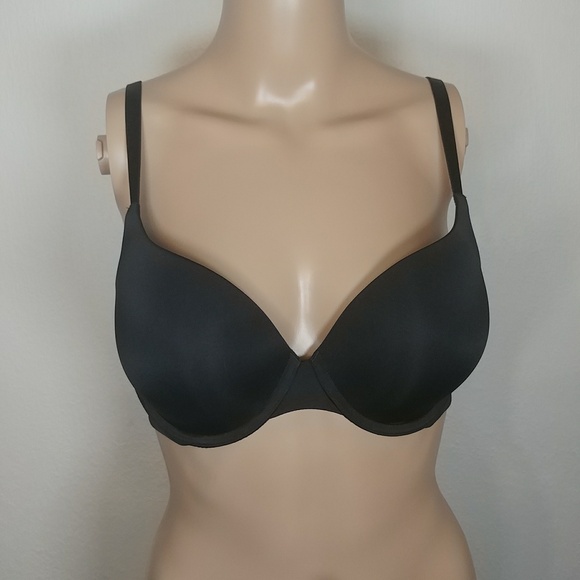 34D Victoria Secret padded black bra. - Picture 1 of 10